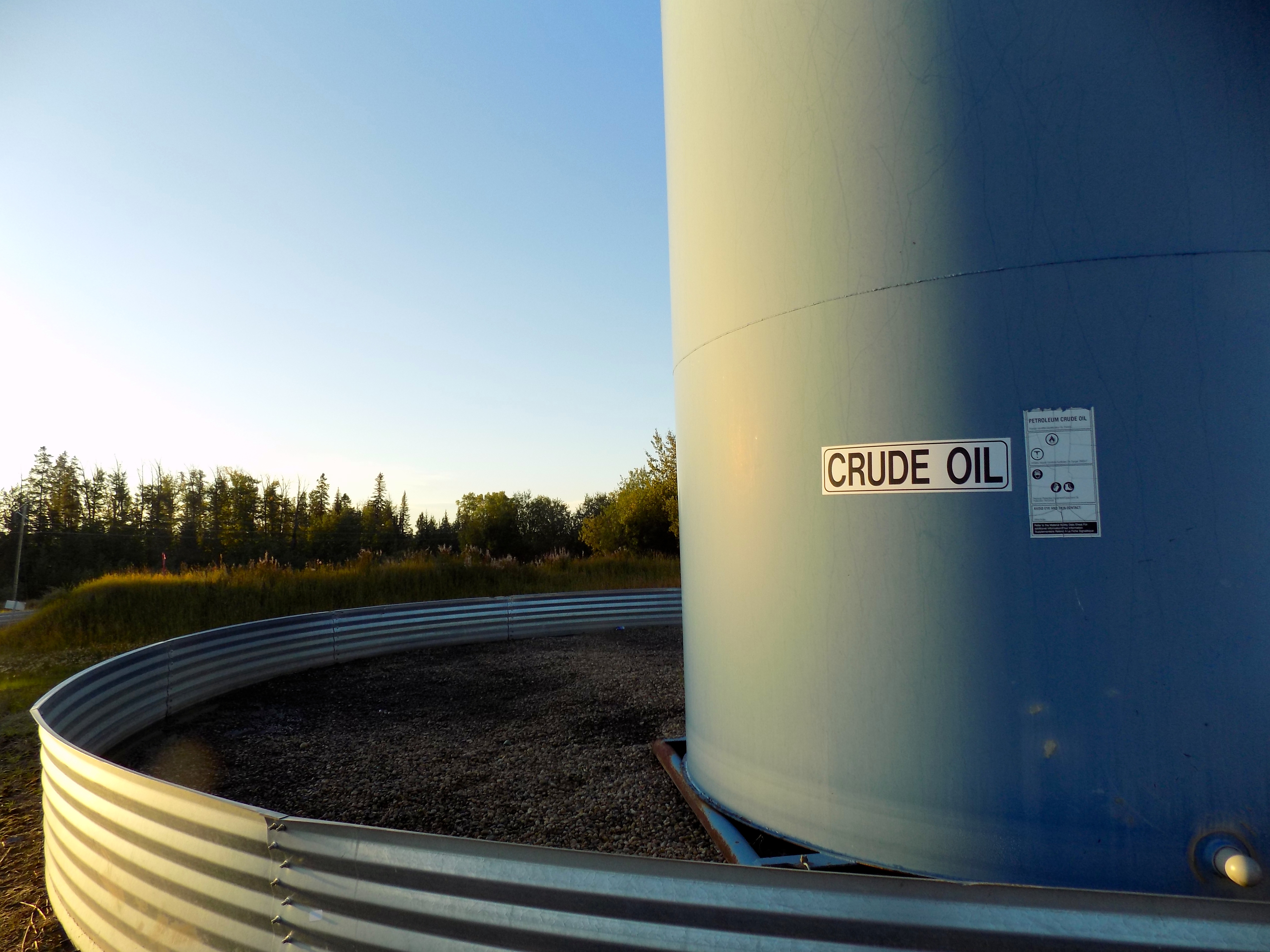 Toronto 2015 crude oil.JPG